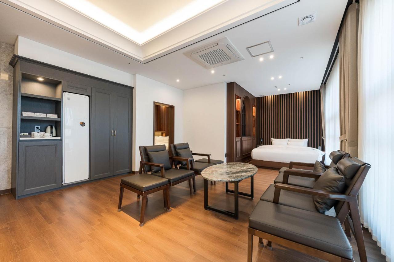 Hotel Demer Mokpo Exterior foto